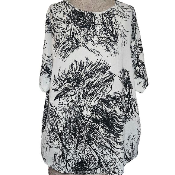 Willow Clothing Short Sleeve Blouse Size Medium - Picture 1 of 3